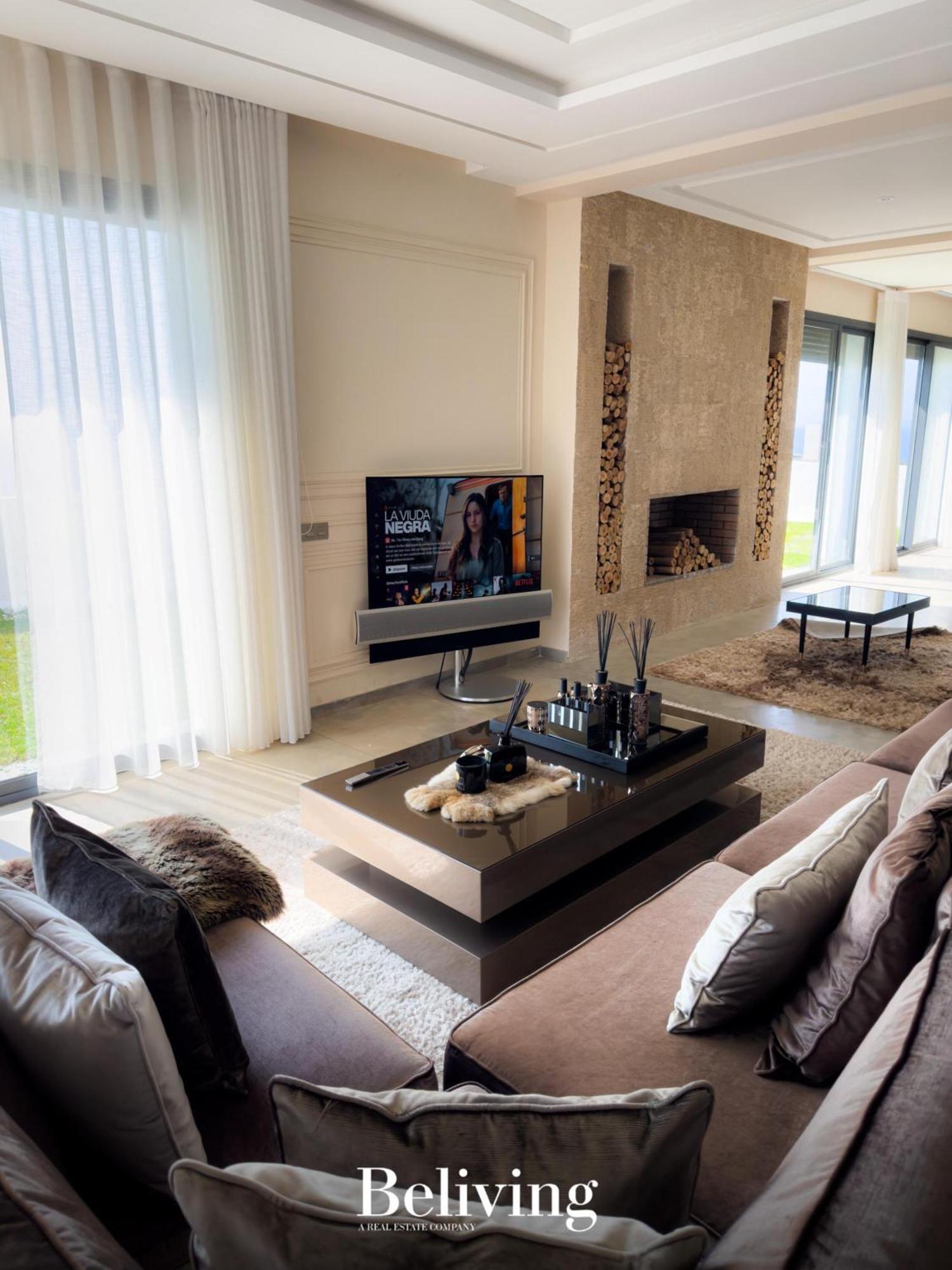 Continental 4bedrooms Villa